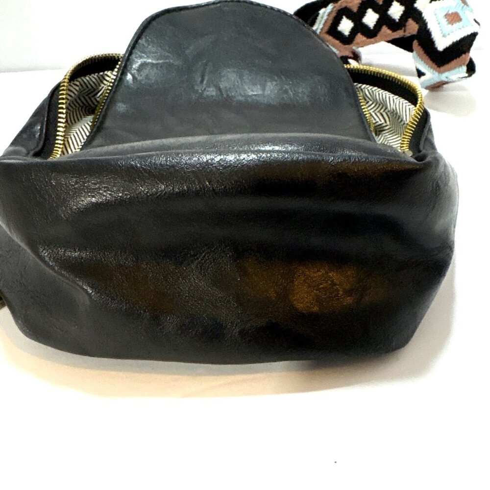 Black Faux Leather Crossbody Sling Bag With Adjustable Aztec Strap Western - Picture 7 of 11